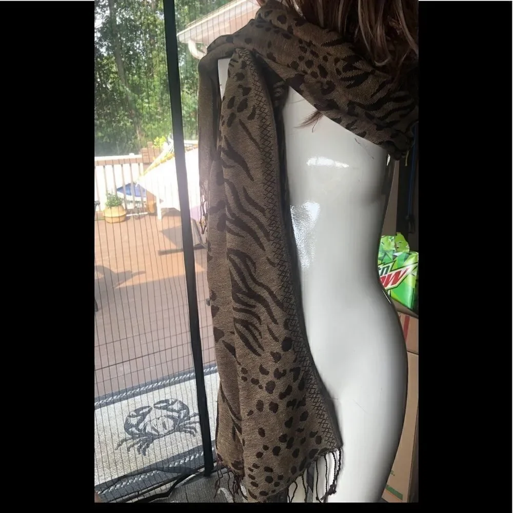 Kasper versatile wrap/scarf . Reversible